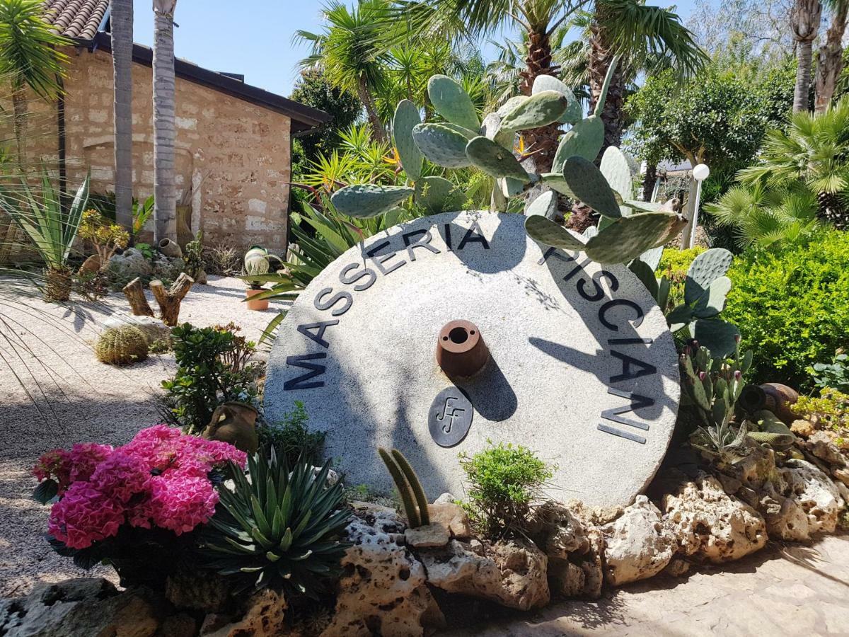 Masseria Pisciani Torchiarolo エクステリア 写真