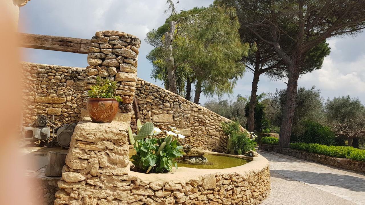 Masseria Pisciani Torchiarolo エクステリア 写真